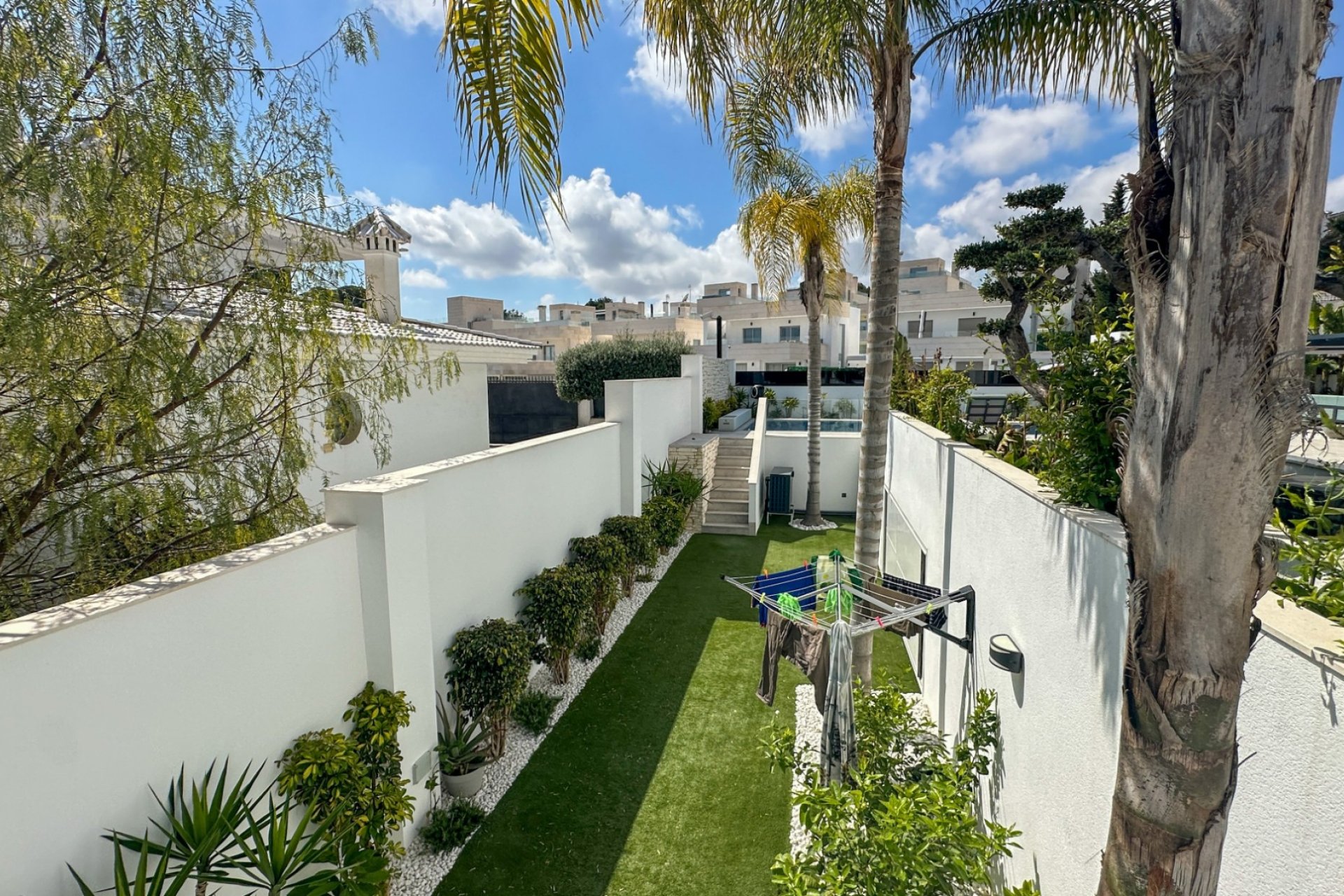 Resale - Villa -
Orihuela Costa - Villamartín