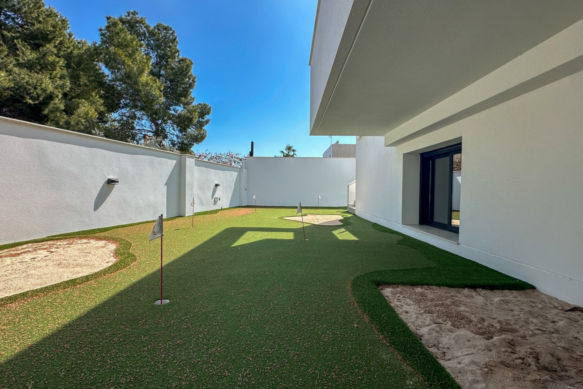 Resale - Villa -
Orihuela Costa - Villamartín