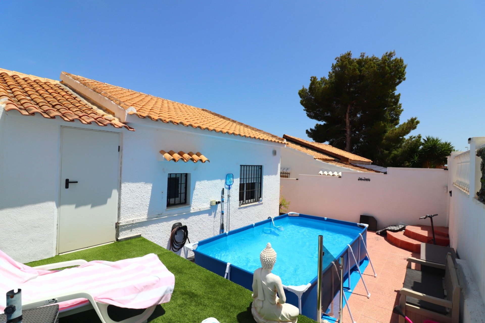 Resale - Villa -
Orihuela Costa - Villamartín