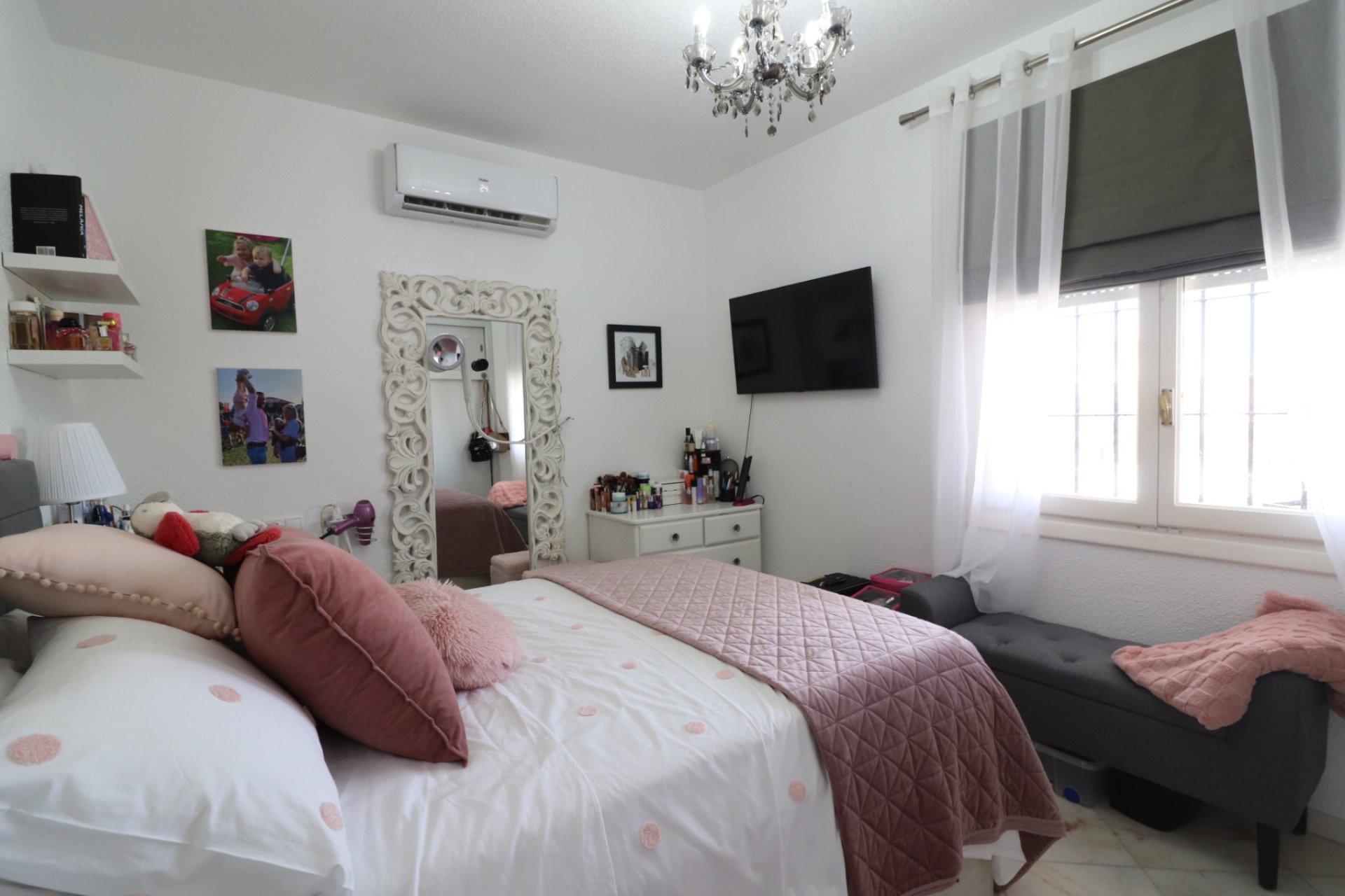 Resale - Villa -
Orihuela Costa - Villamartín