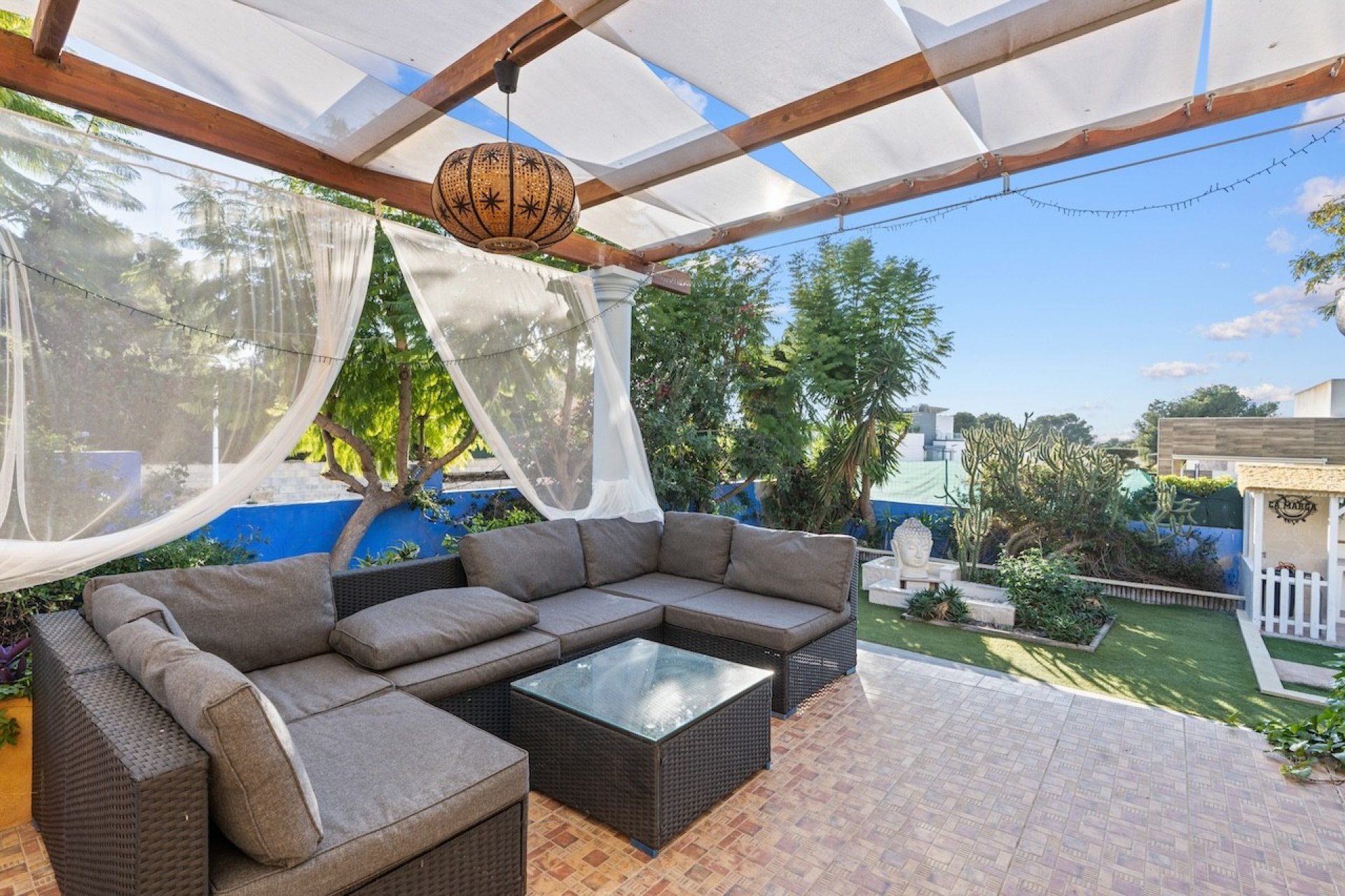 Resale - Villa -
Santa Pola - El Poble Llevanti
