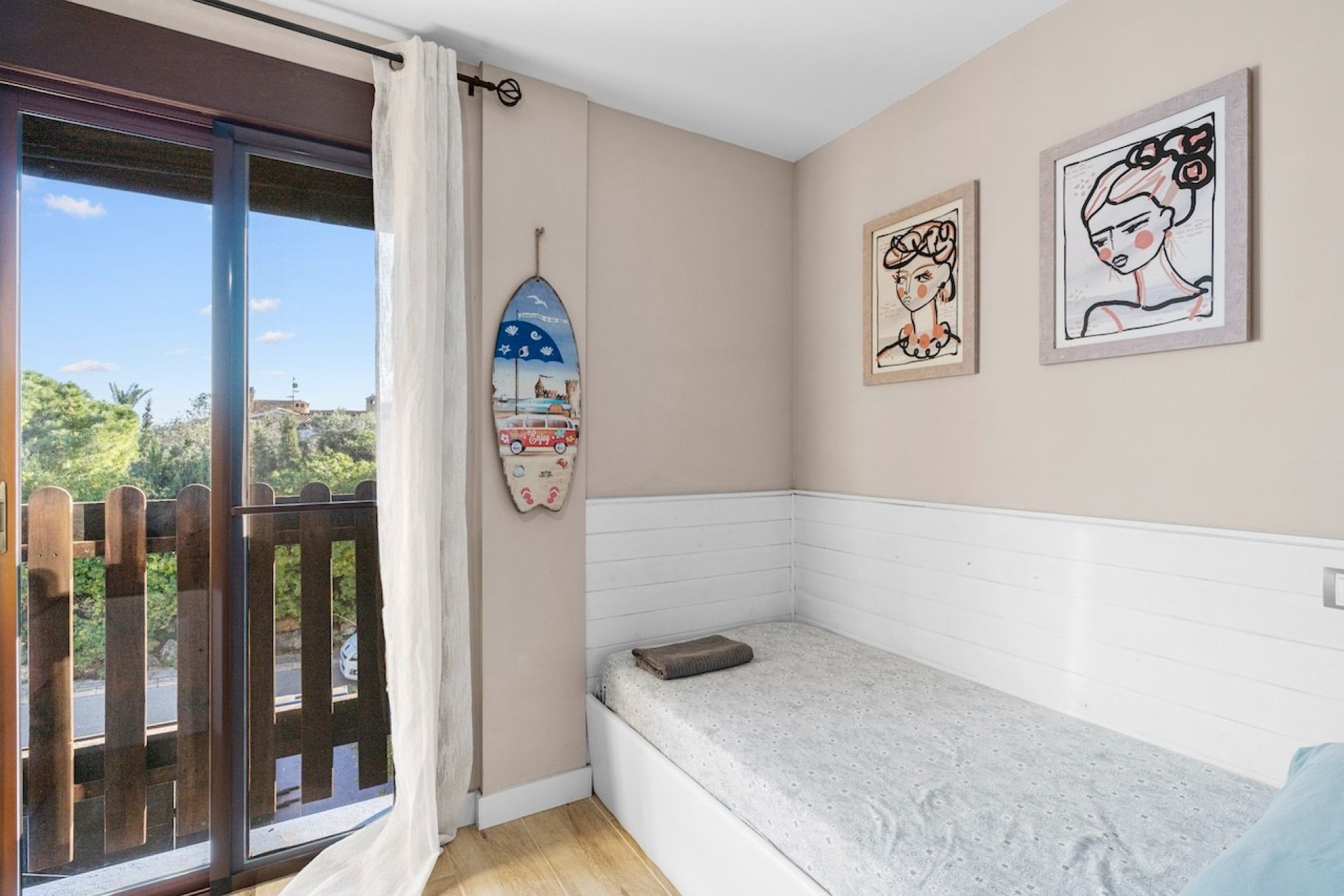 Resale - Villa -
Santa Pola - El Poble Llevanti