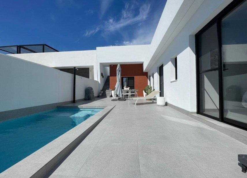 Resale - Villa -
Torre Pacheco - Roldán