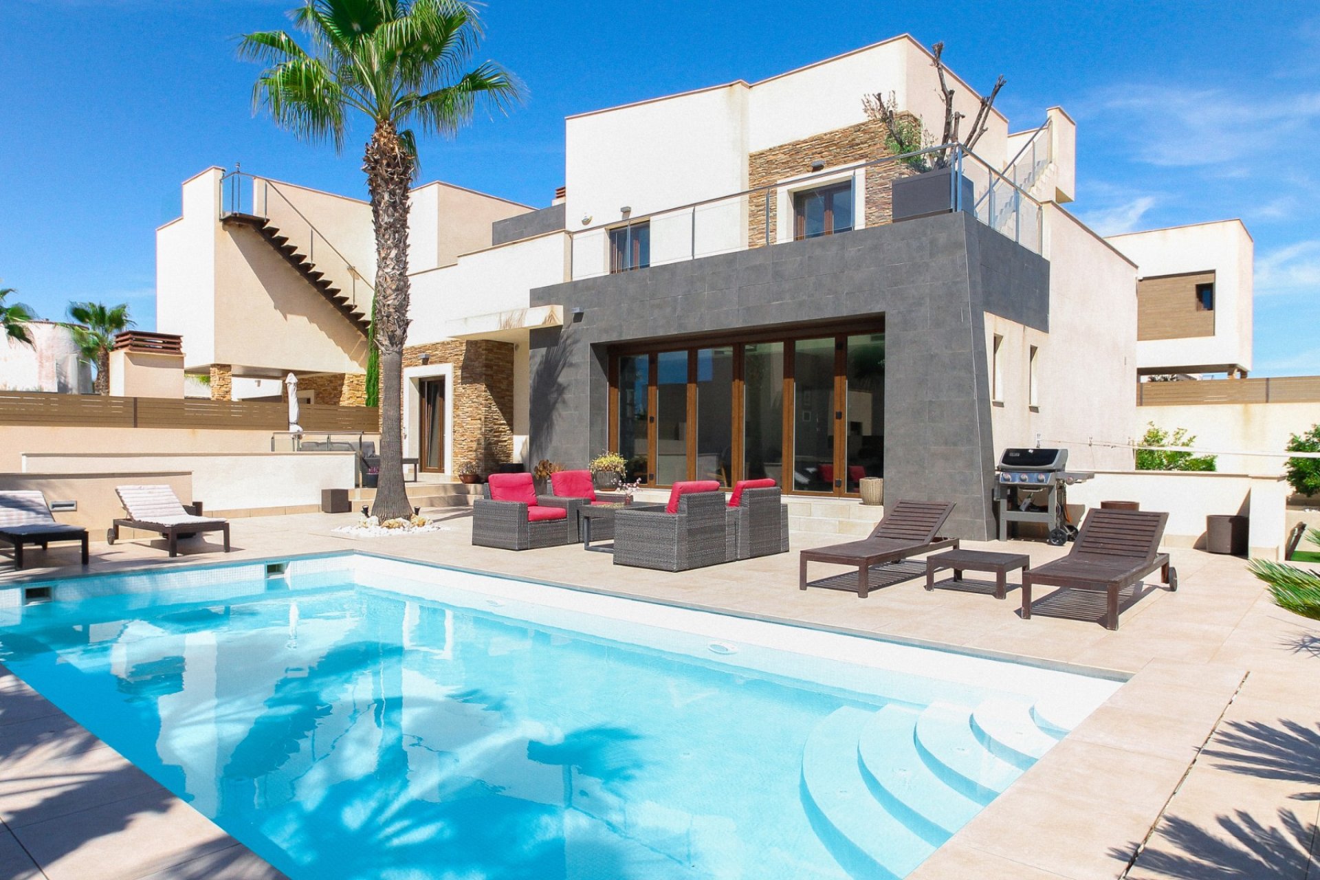 Resale - Villa -
Torrevieja - Aguas Nuevas