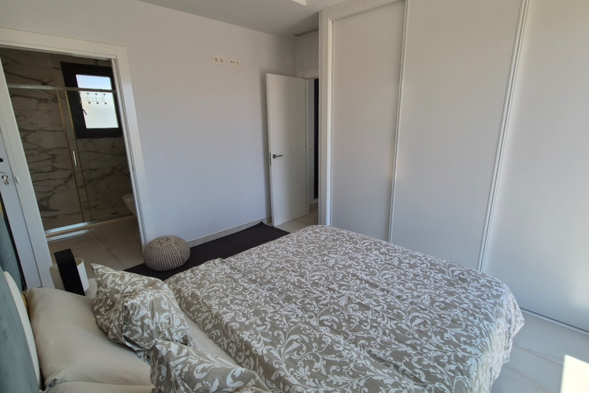 Resale - Villa -
Torrevieja - Costa Blanca