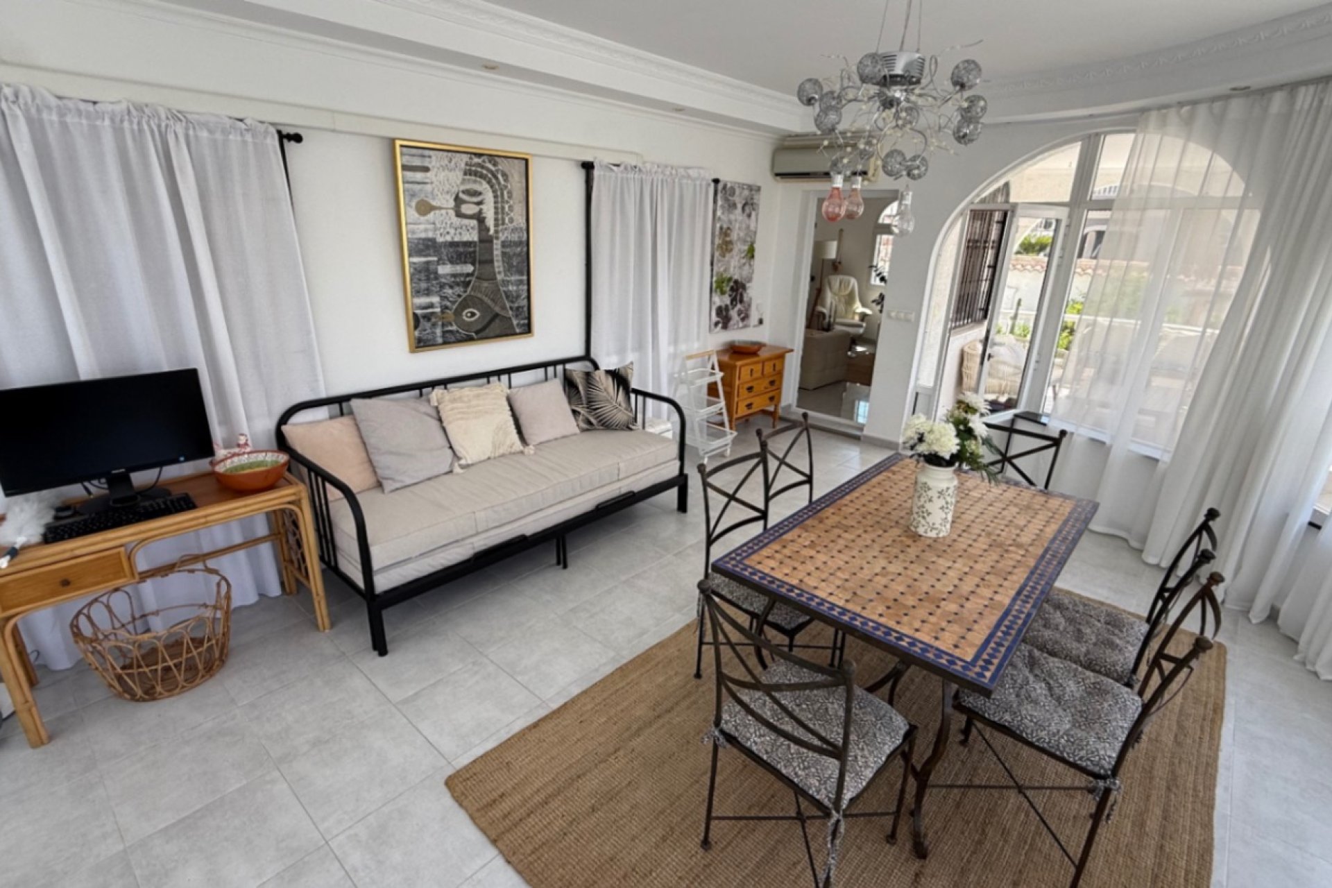 Resale - Villa -
Torrevieja - Costa Blanca