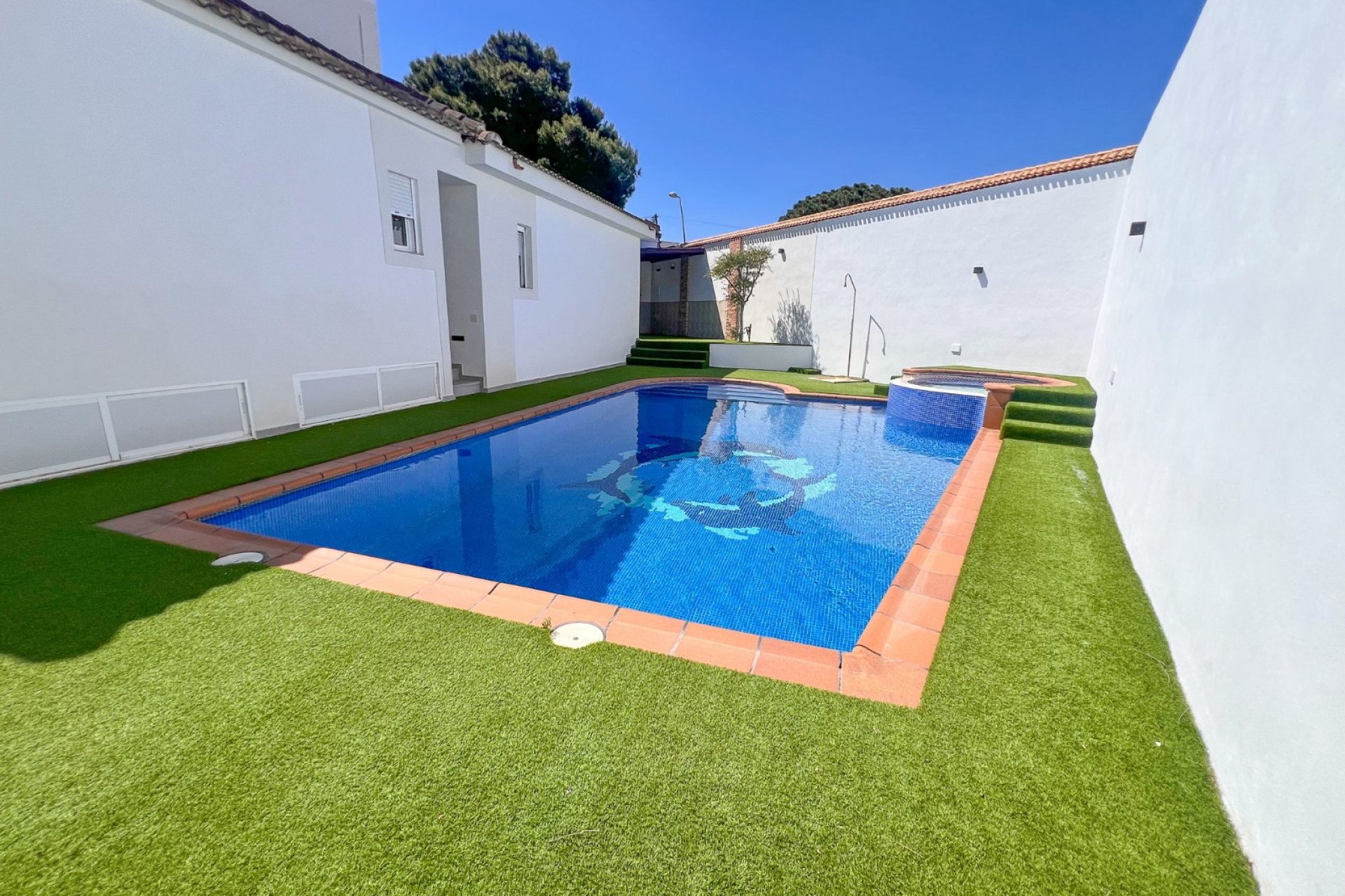 Resale - Villa -
Torrevieja - Los Balcones