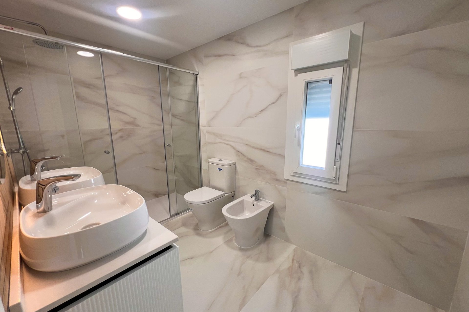 Resale - Villa -
Torrevieja - Los Balcones