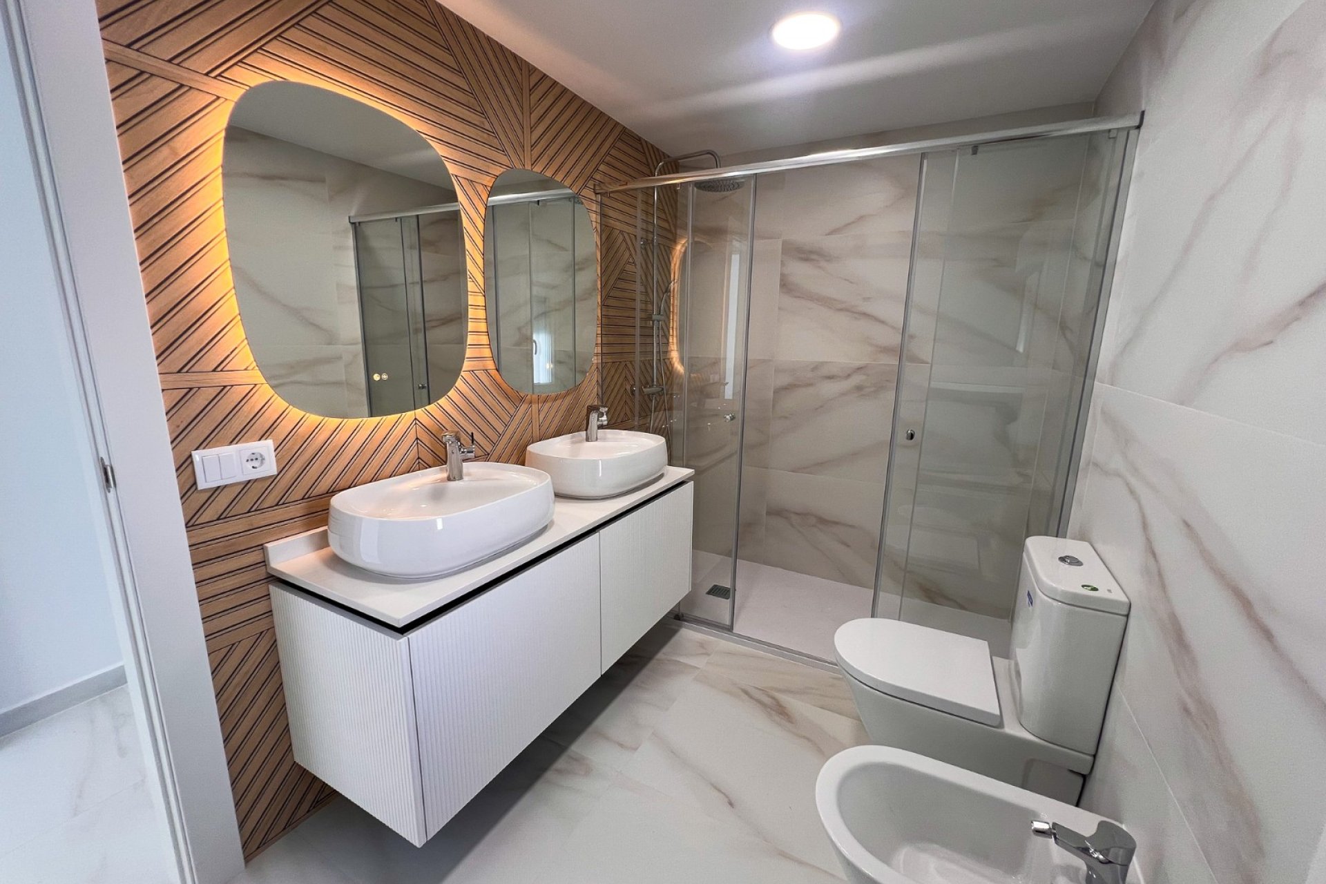 Resale - Villa -
Torrevieja - Los Balcones