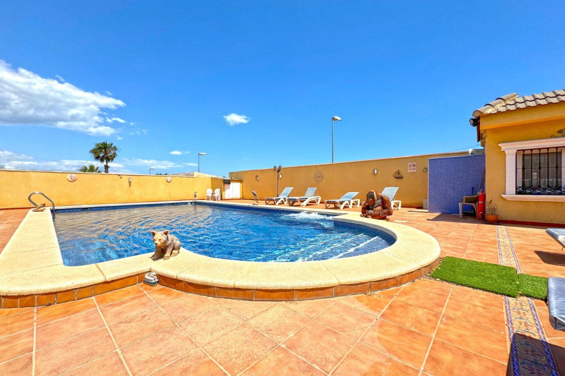 Resale - Villa -
Torrevieja - Los Balcones