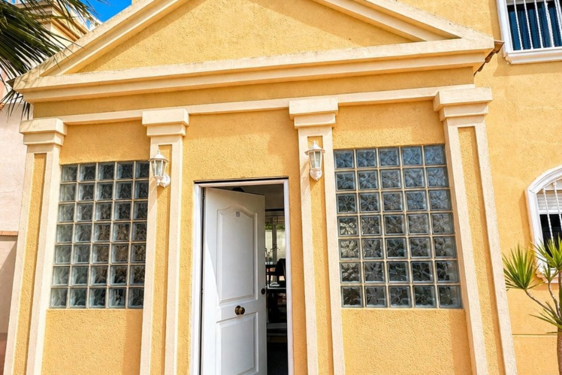 Resale - Villa -
Torrevieja - Nueva Torrevieja