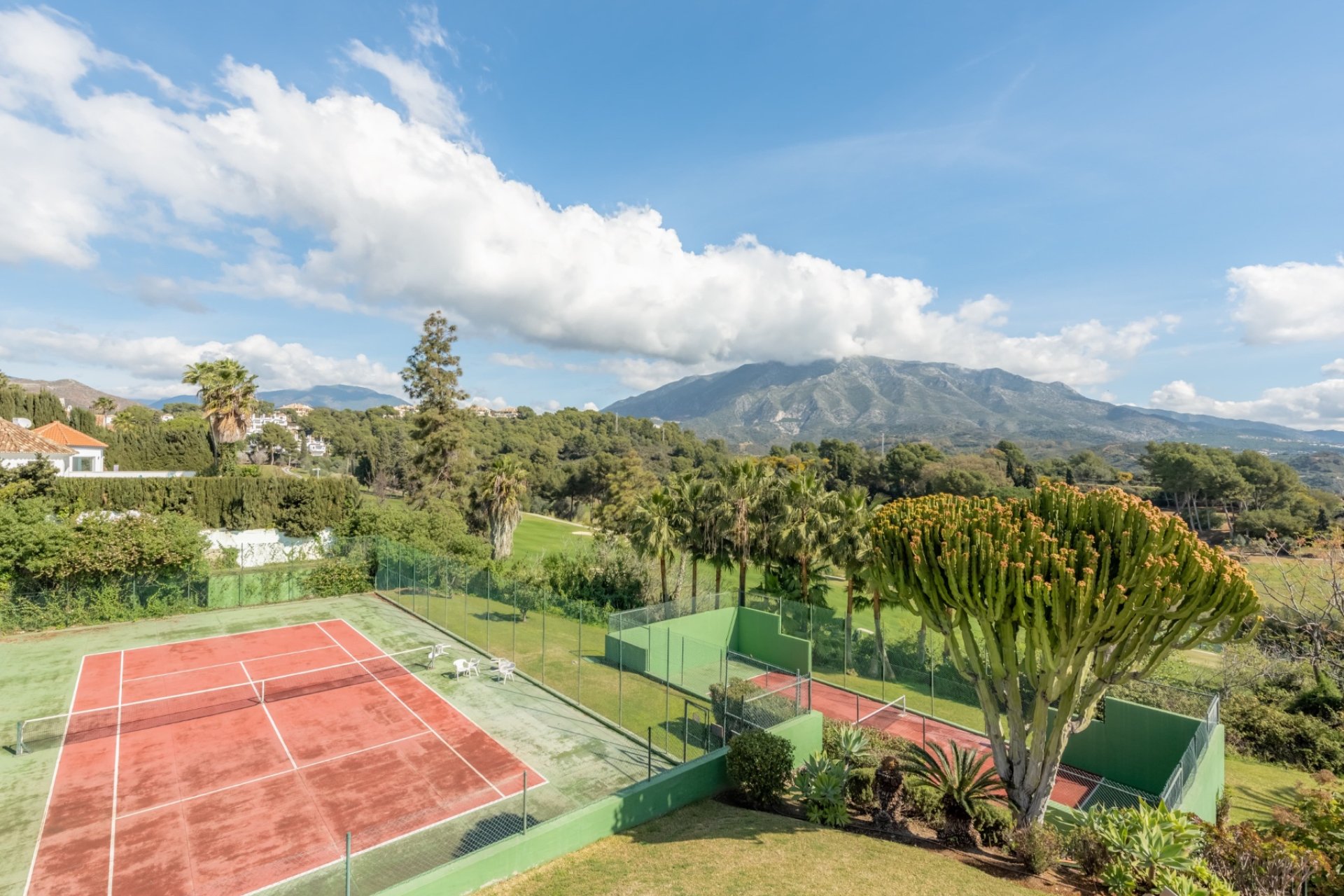 Reventa - Adosado -
Marbella - Nueva Andalucía