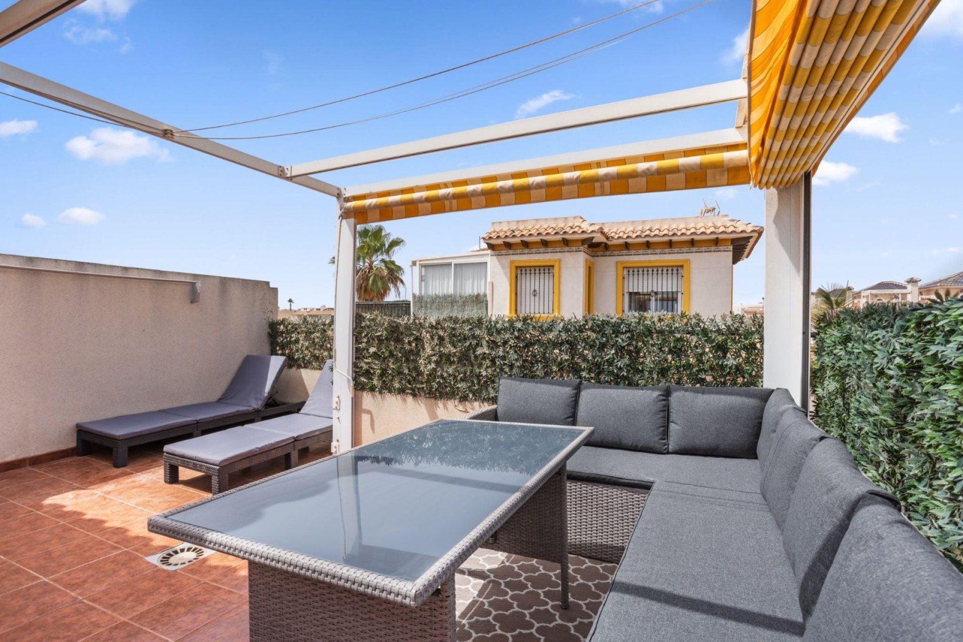 Reventa - Adosado -
Orihuela Costa - La Regia