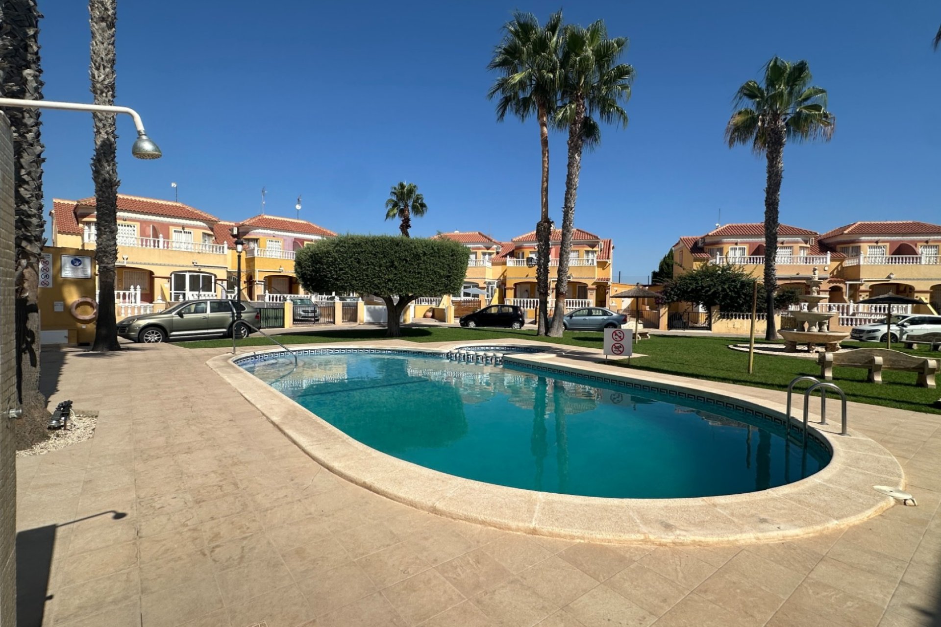 Reventa - Adosado -
Orihuela Costa - La Regia