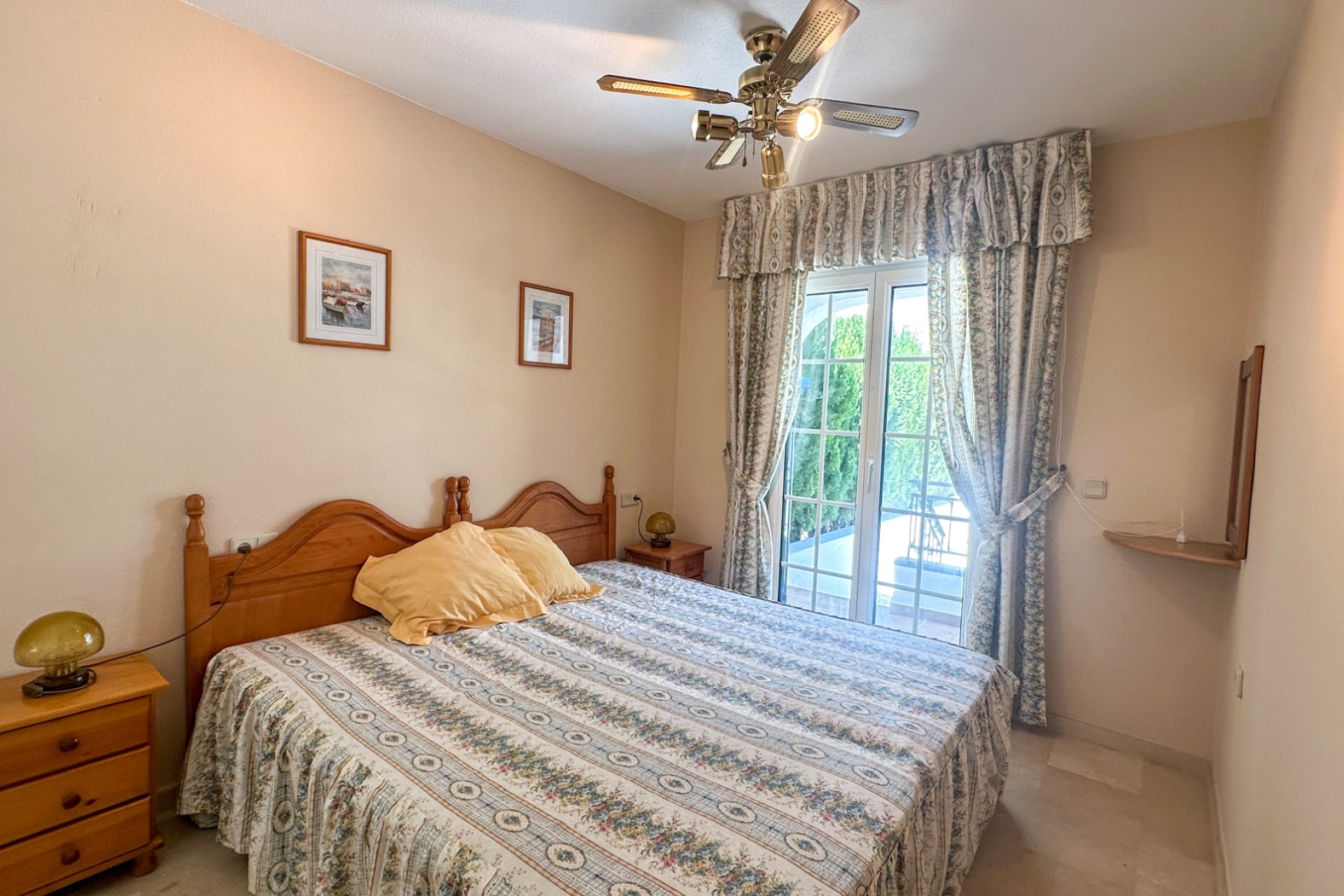Reventa - Adosado -
Orihuela Costa - Los Dolses