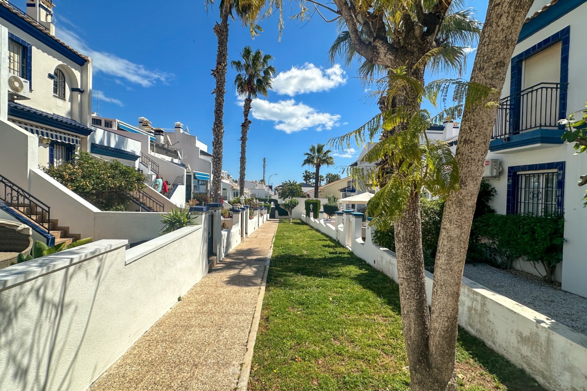 Reventa - Adosado -
Orihuela Costa - Los Dolses