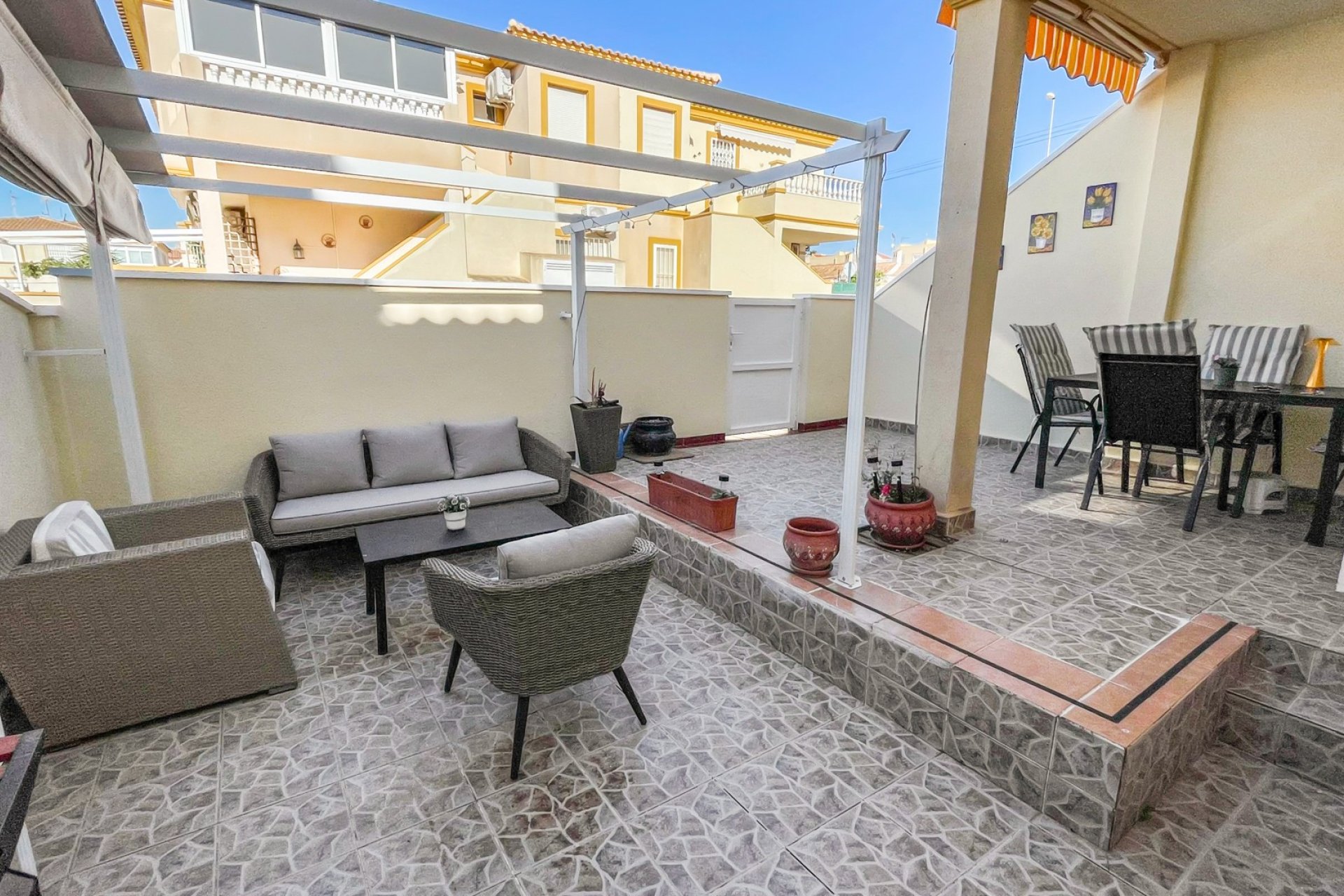 Reventa - Adosado -
Orihuela Costa - Playa Flamenca