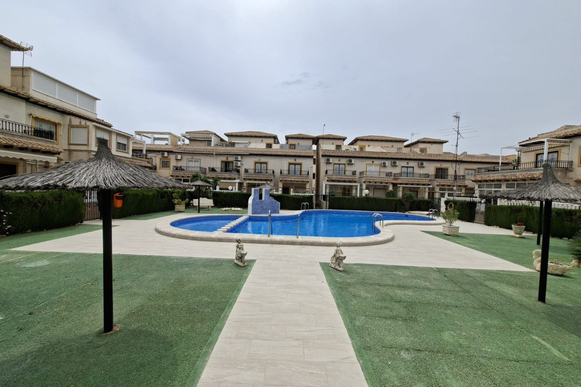 Reventa - Adosado -
Orihuela Costa - Playa Flamenca