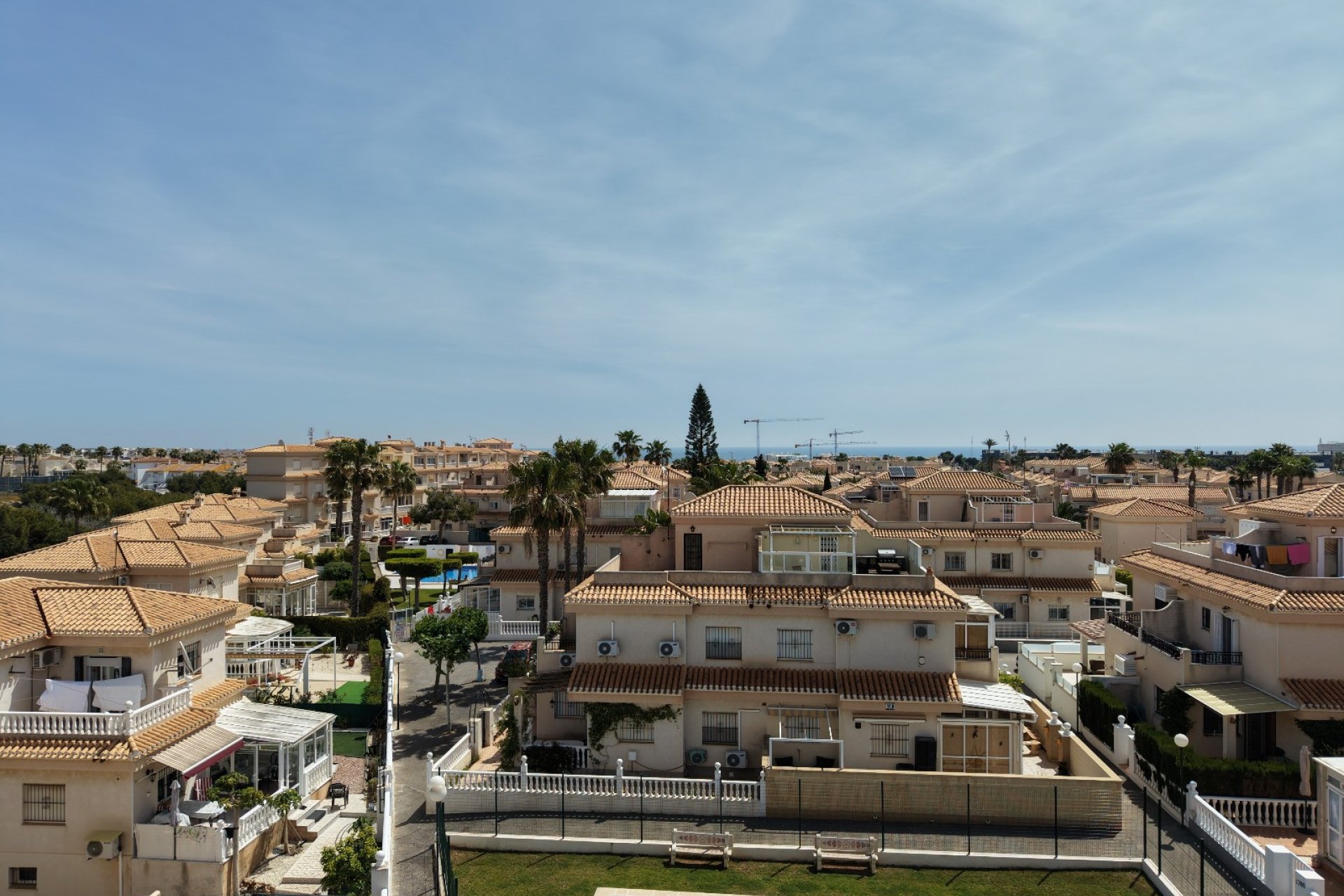 Reventa - Adosado -
Orihuela Costa - Playa Flamenca