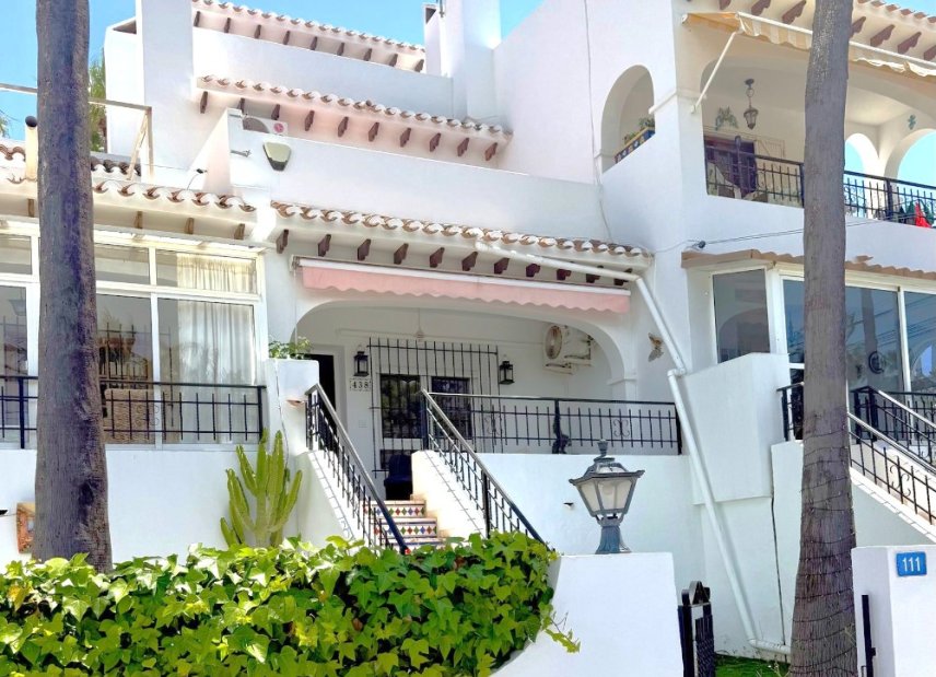 Reventa - Adosado -
Orihuela Costa - Villamartín