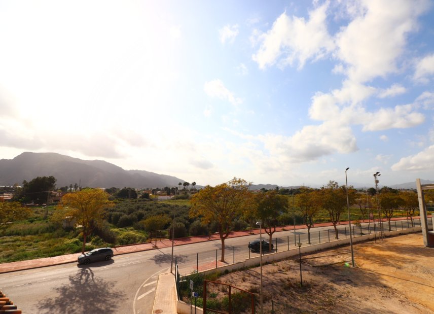 Reventa - Adosado -
Redovan - Redovan - Town