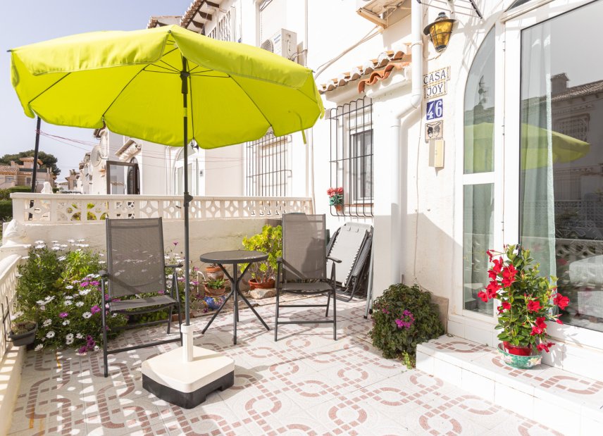 Reventa - Adosado -
Torrevieja - Lago Jardin