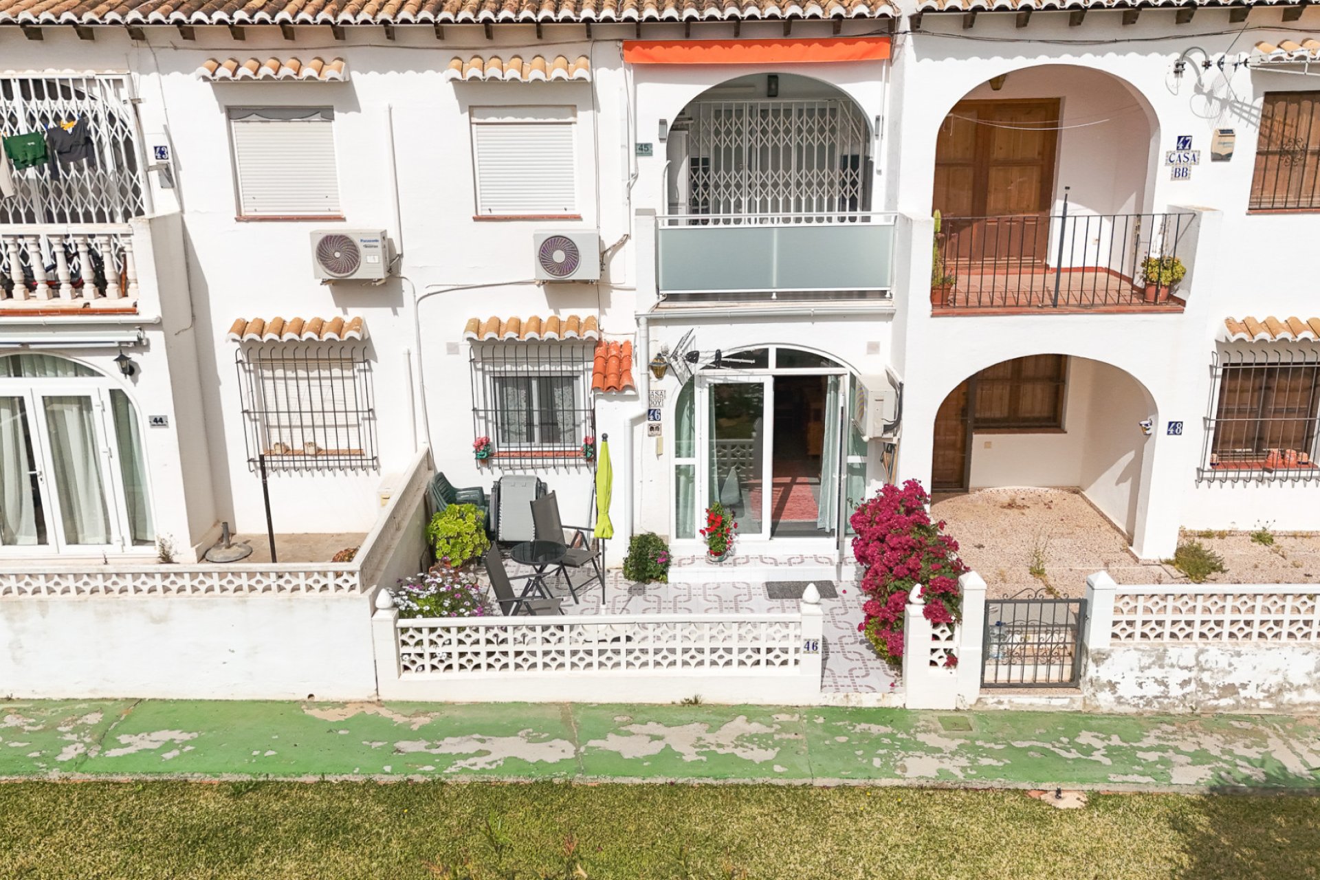 Reventa - Adosado -
Torrevieja - Lago Jardin