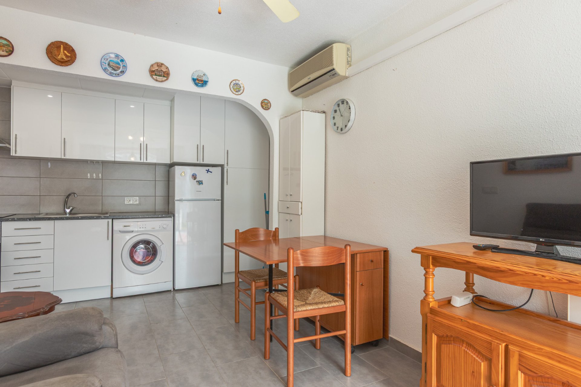 Reventa - Adosado -
Torrevieja - Lago Jardin