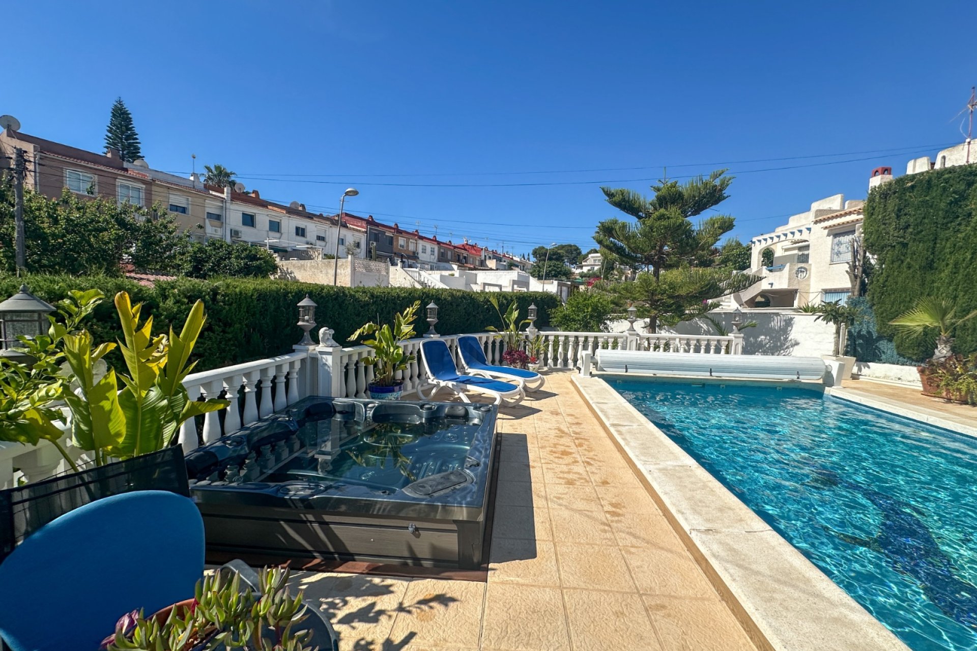 Reventa - Adosado -
Torrevieja - Los Balcones