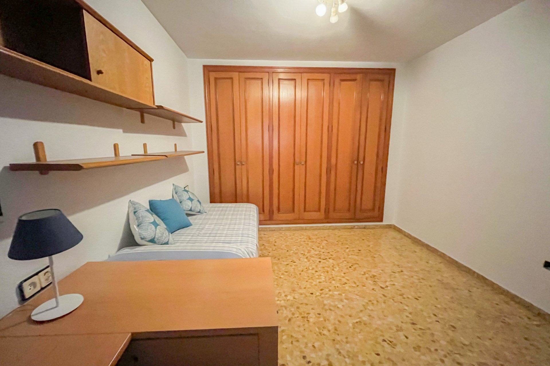 Reventa - apartment -
Alicante - Center