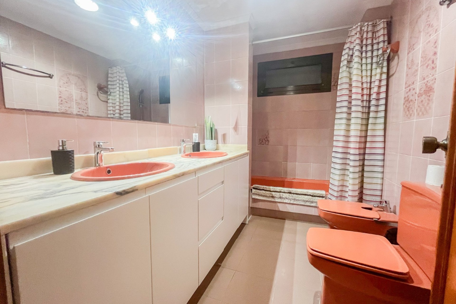 Reventa - apartment -
Alicante - Center