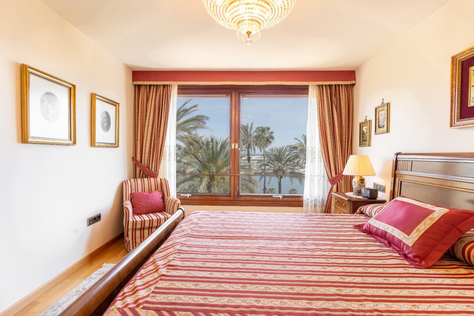 Reventa - apartment -
Alicante - - Centro  -