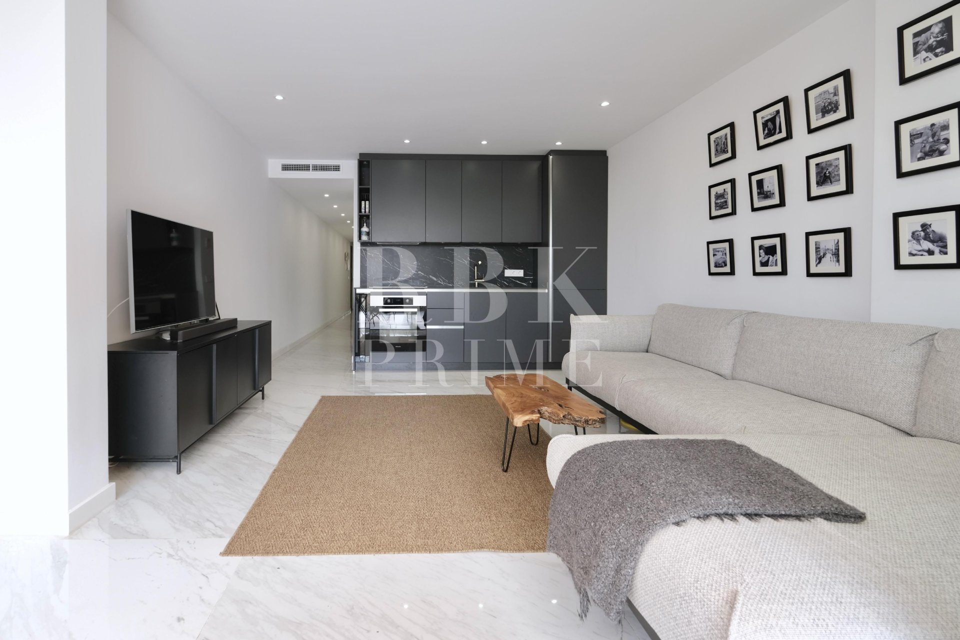 Reventa - apartment -
Calvià - Portals Nous