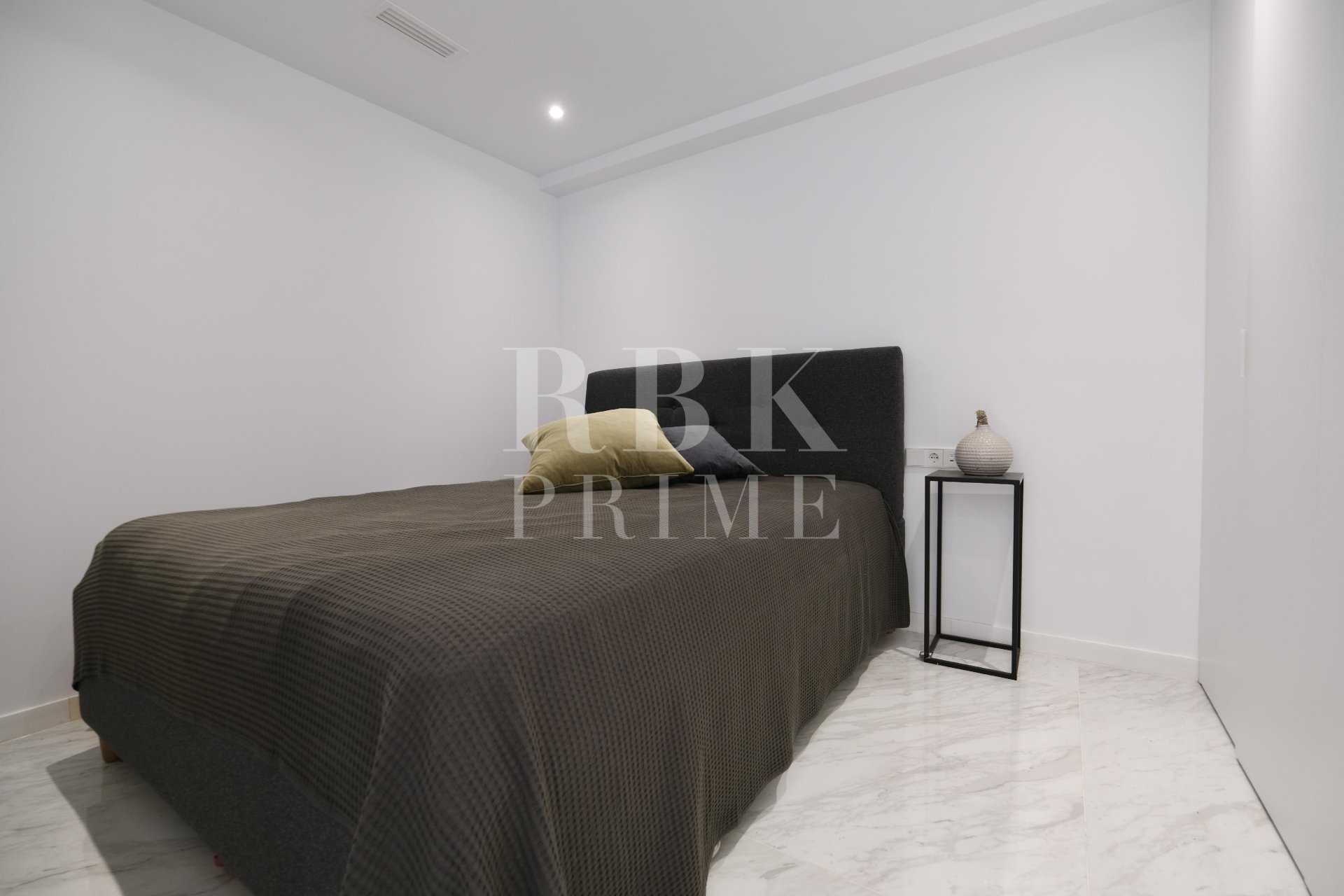 Reventa - apartment -
Calvià - Portals Nous