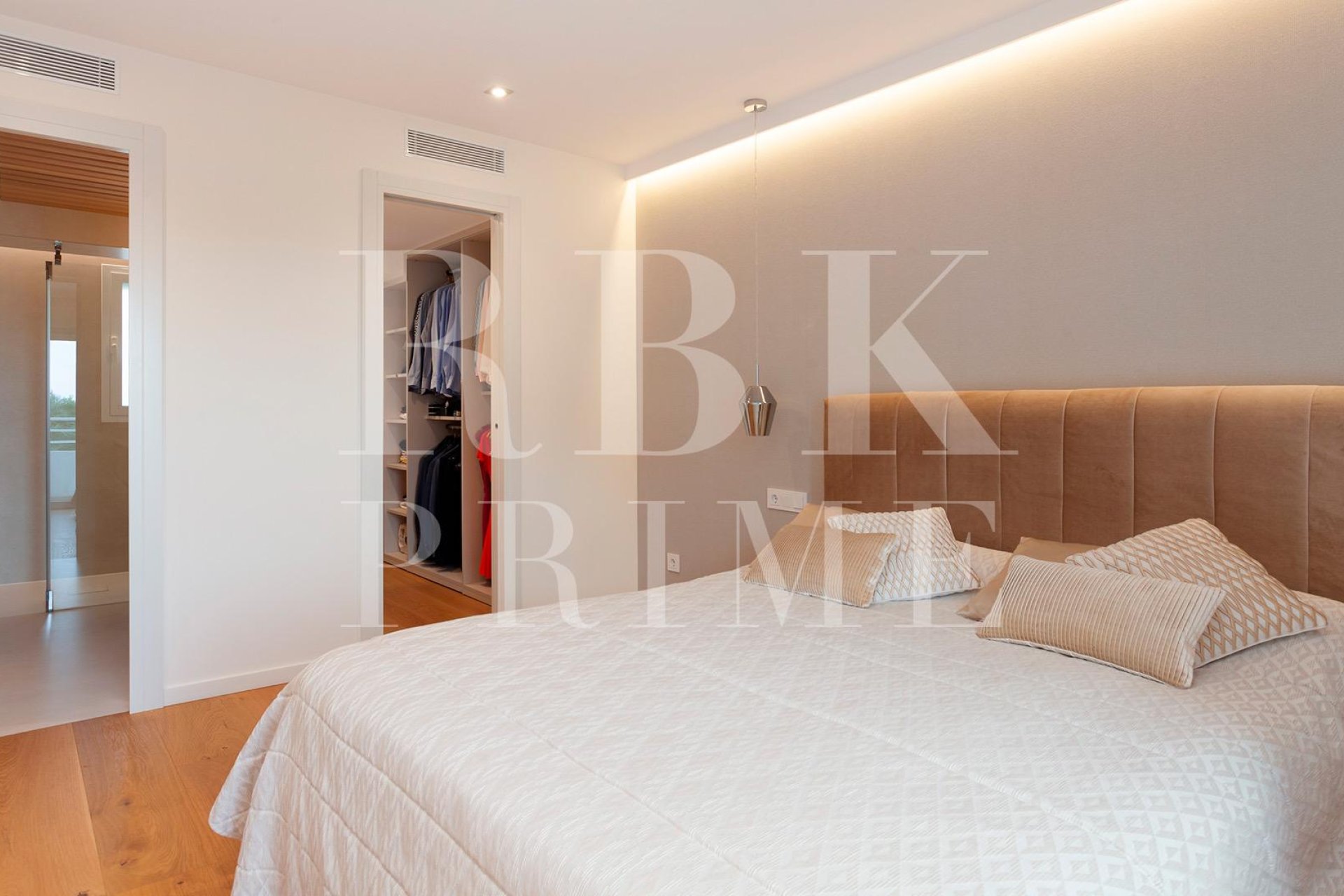 Reventa - apartment -
Calvià - Puerto Portals
