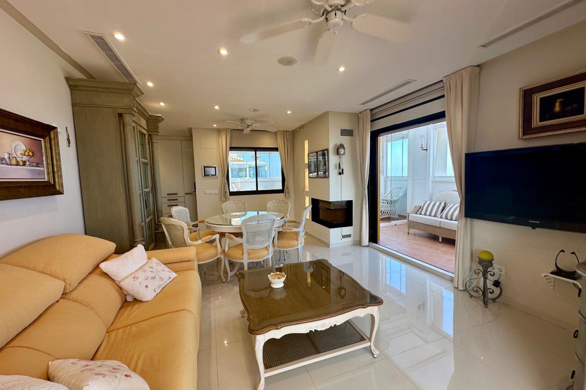 Reventa - apartment -
Guardamar del Segura - Marjal Beach