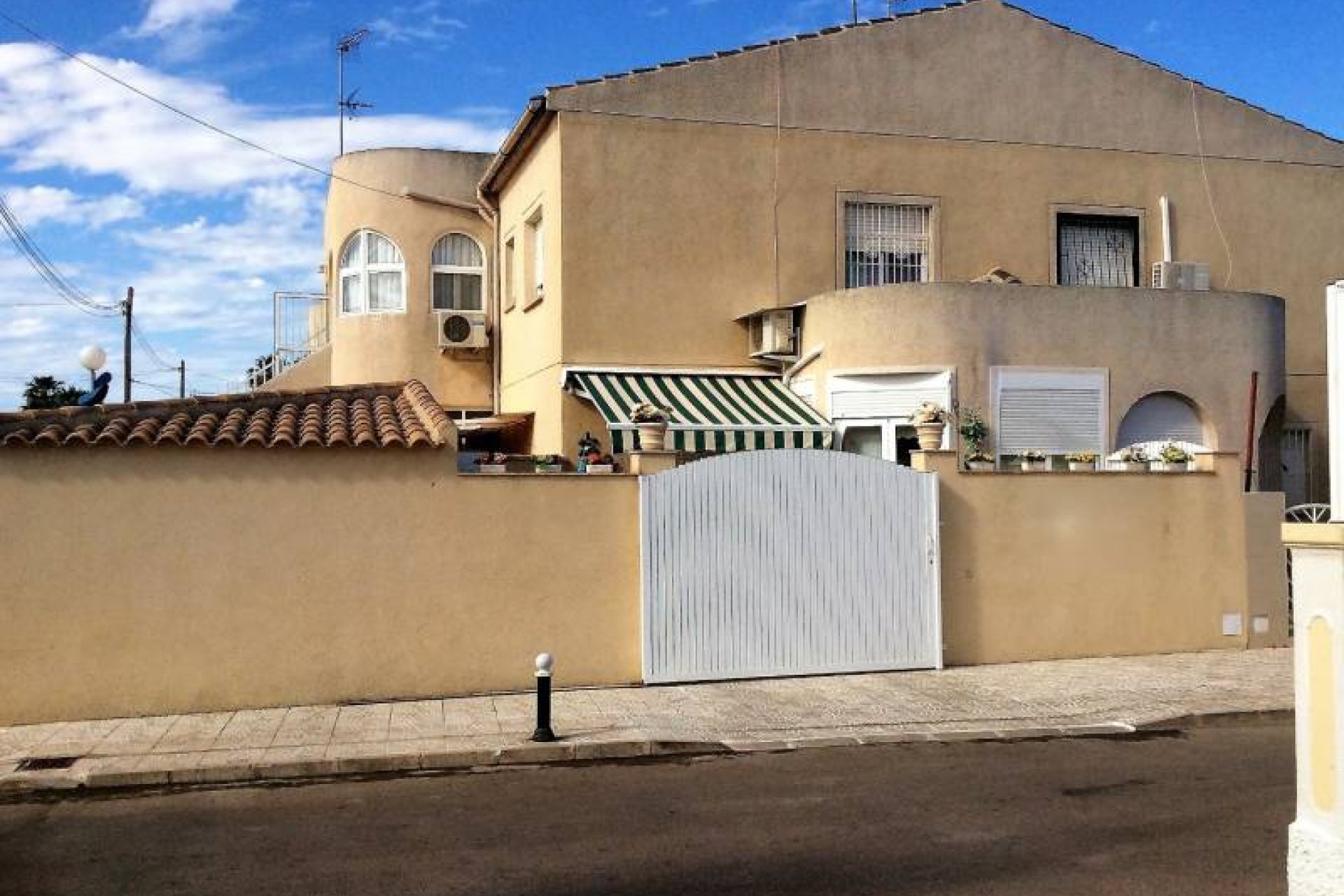 Reventa - apartment -
Los Narejos - Oasis