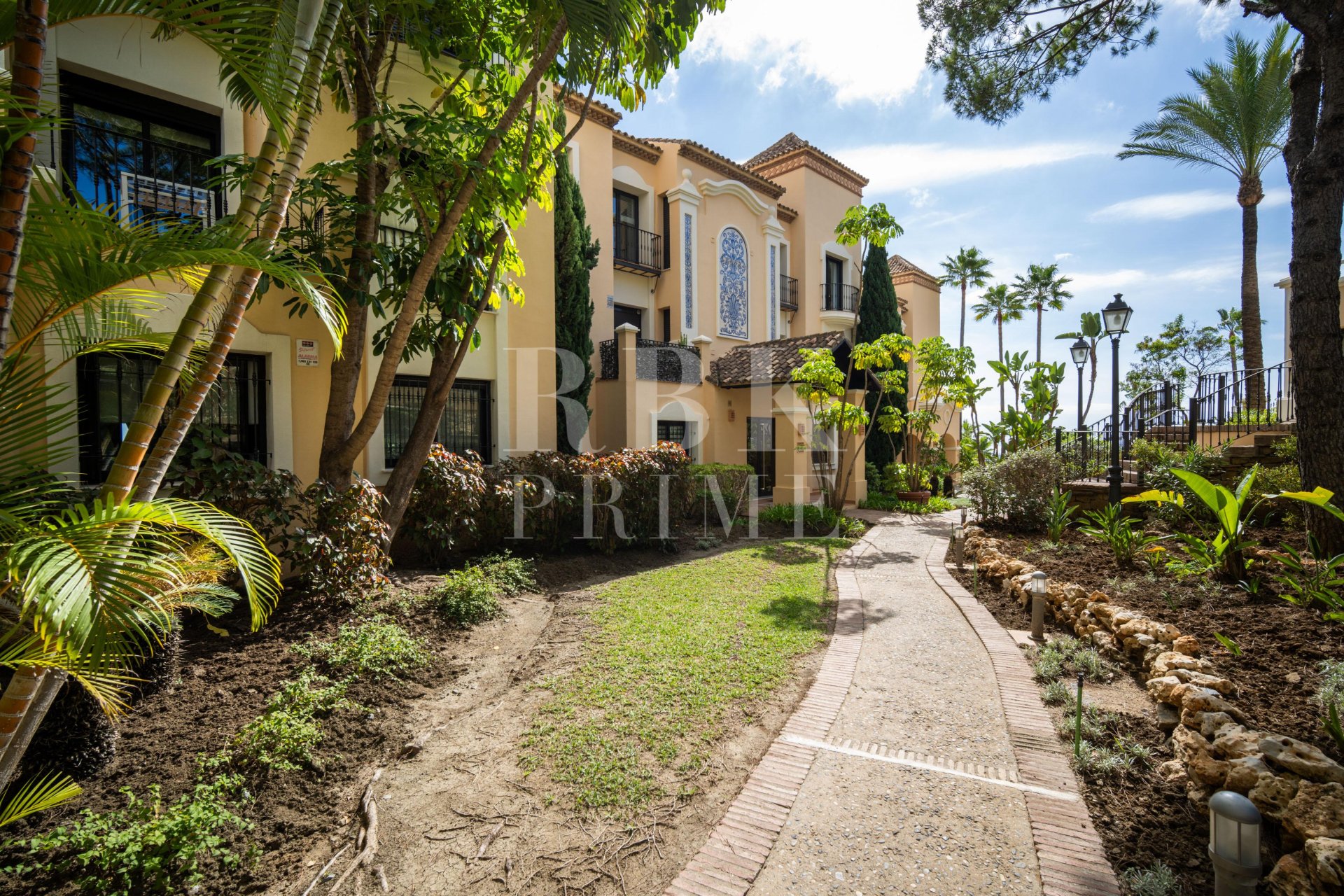 Reventa - apartment -
Malaga - Benahavís