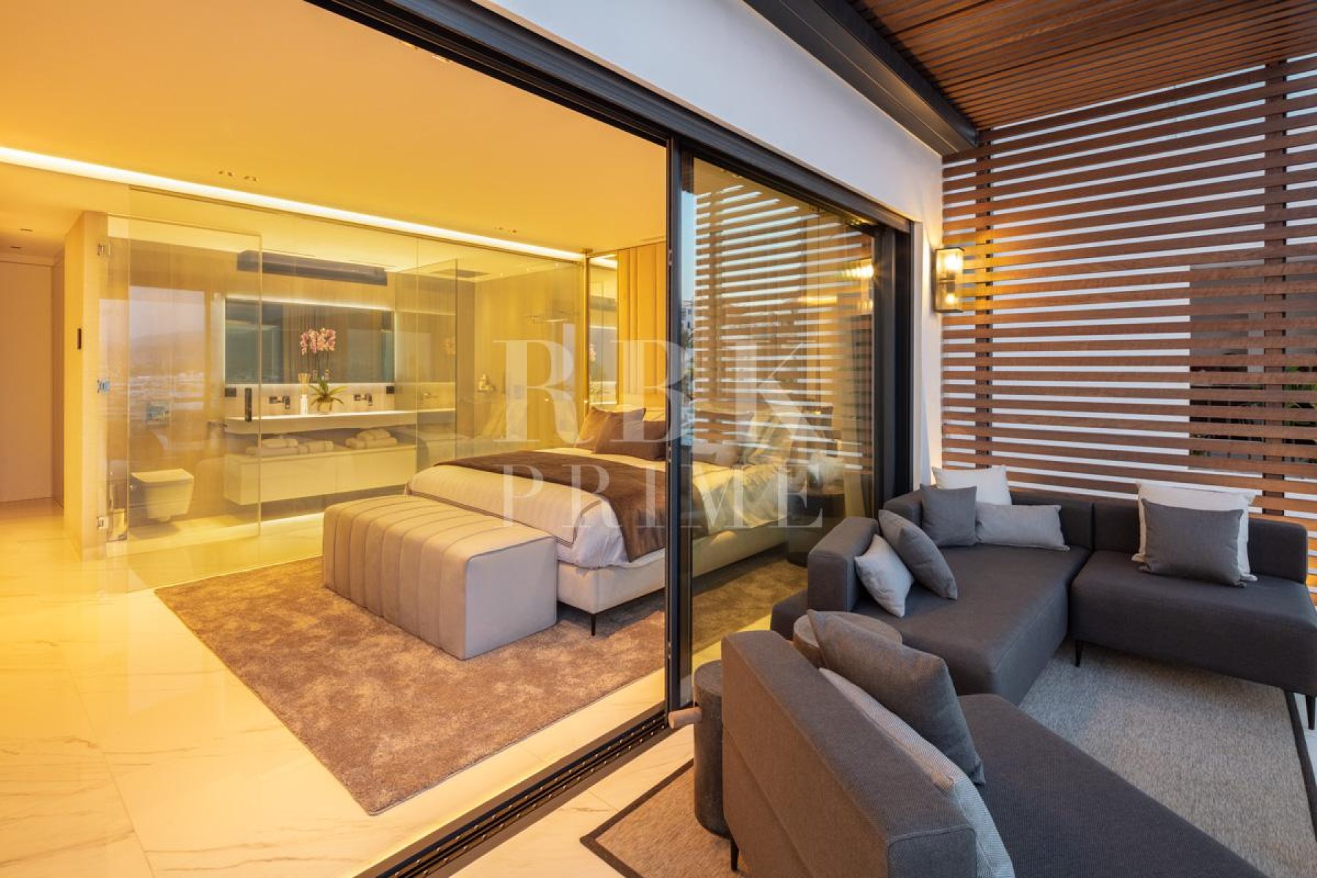 Reventa - apartment -
Malaga - Nueva Andalucía