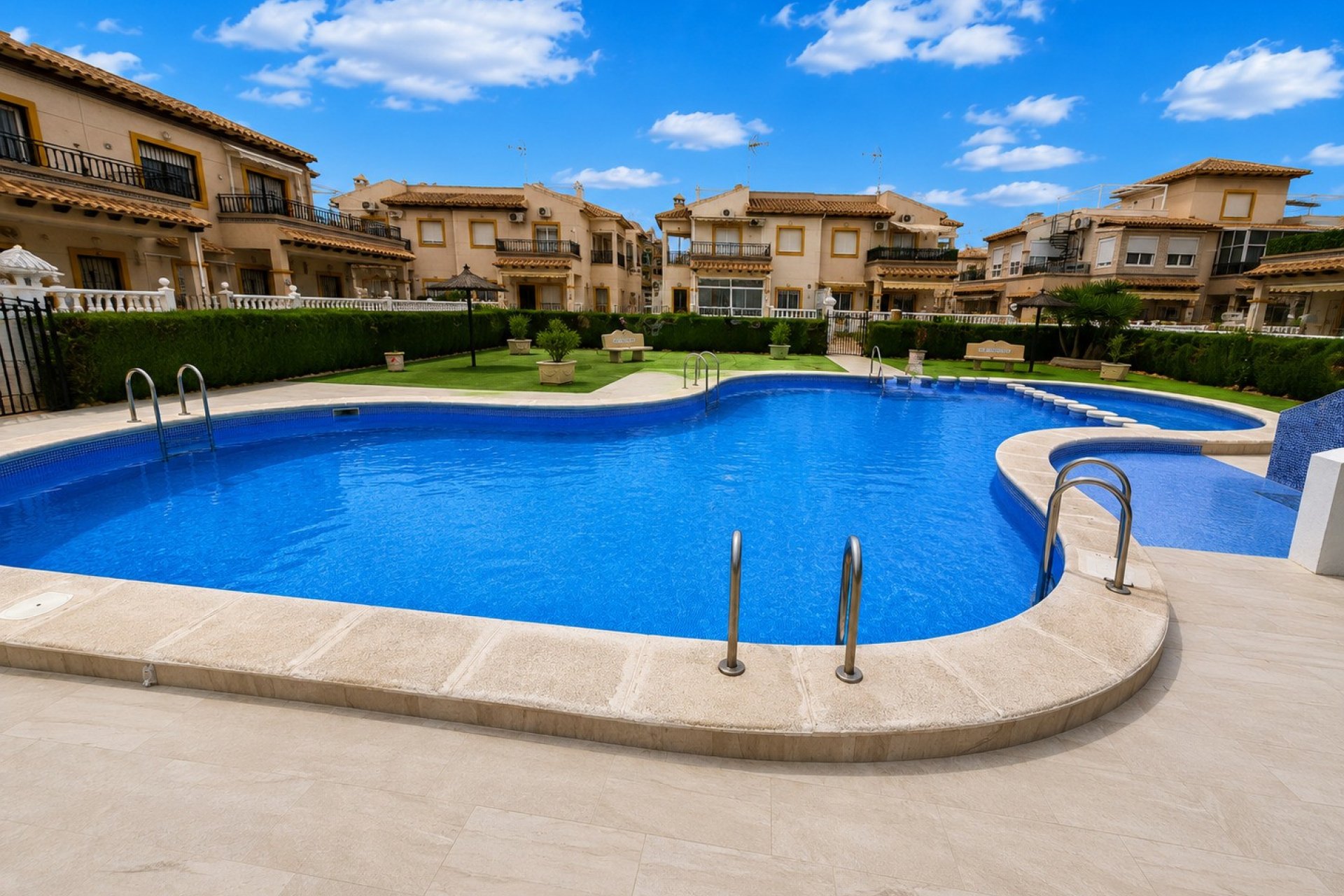 Reventa - apartment -
Orihuela Costa - Punta Prima