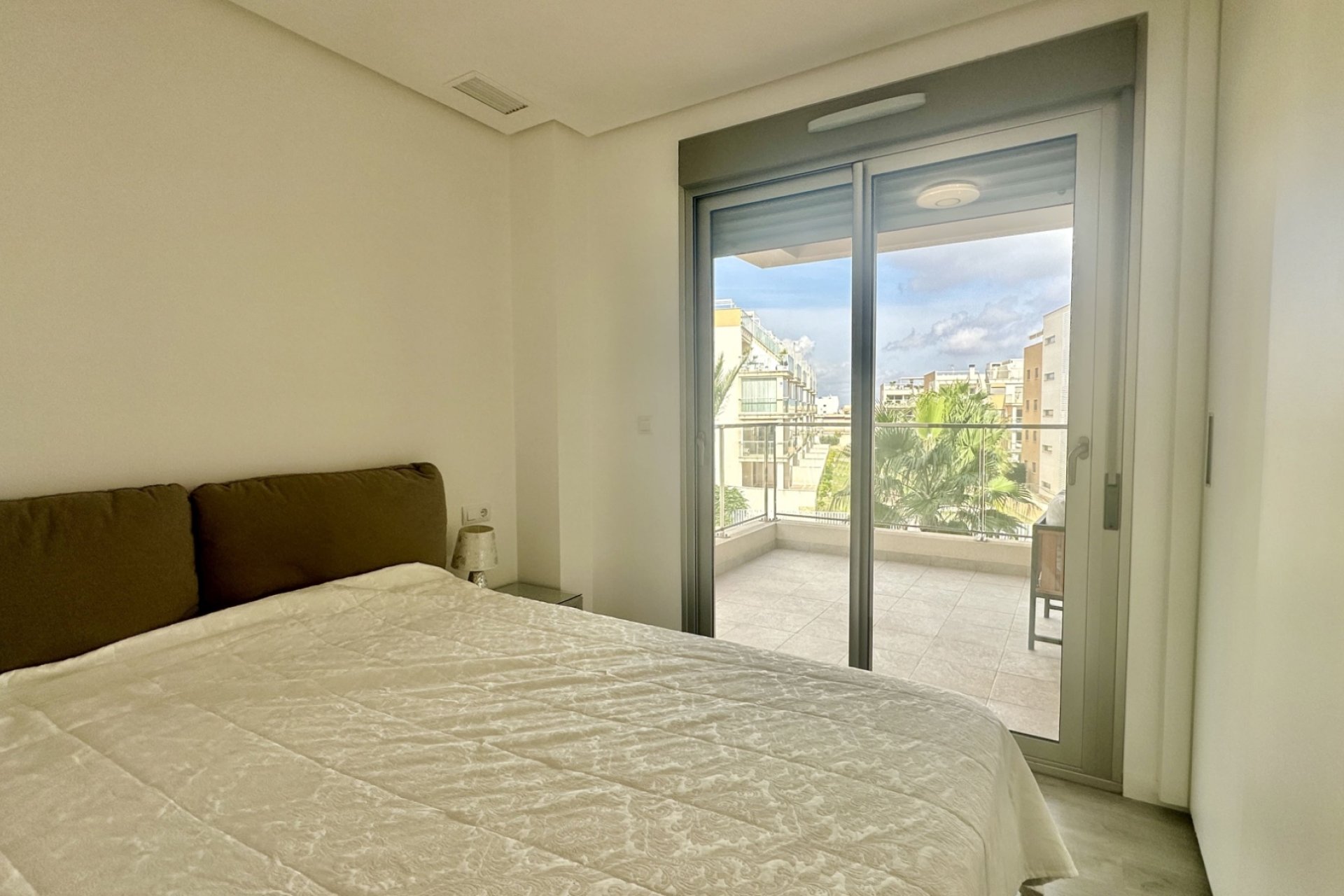 Reventa - apartment -
Orihuela Costa - Villamartín