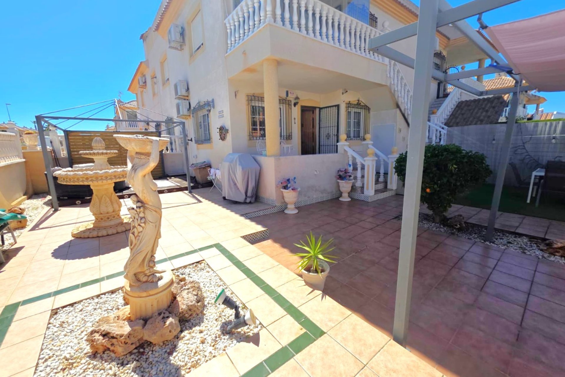 Reventa - apartment -
Orihuela Costa - Villamartín
