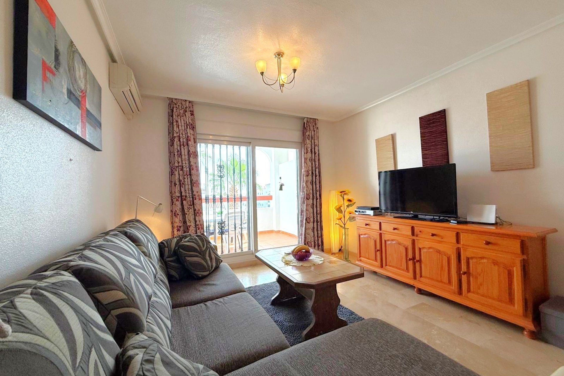 Reventa - apartment -
Orihuela Costa - Villamartín