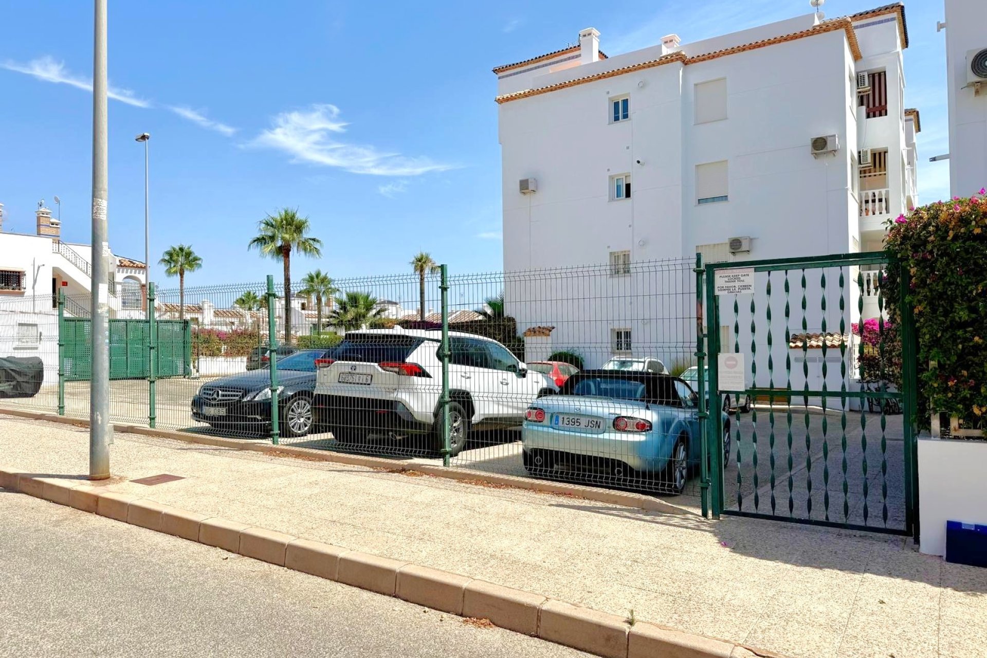 Reventa - apartment -
Orihuela Costa - Villamartín