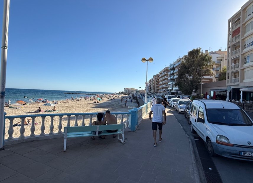 Reventa - apartment -
Torrevieja - Costa Blanca