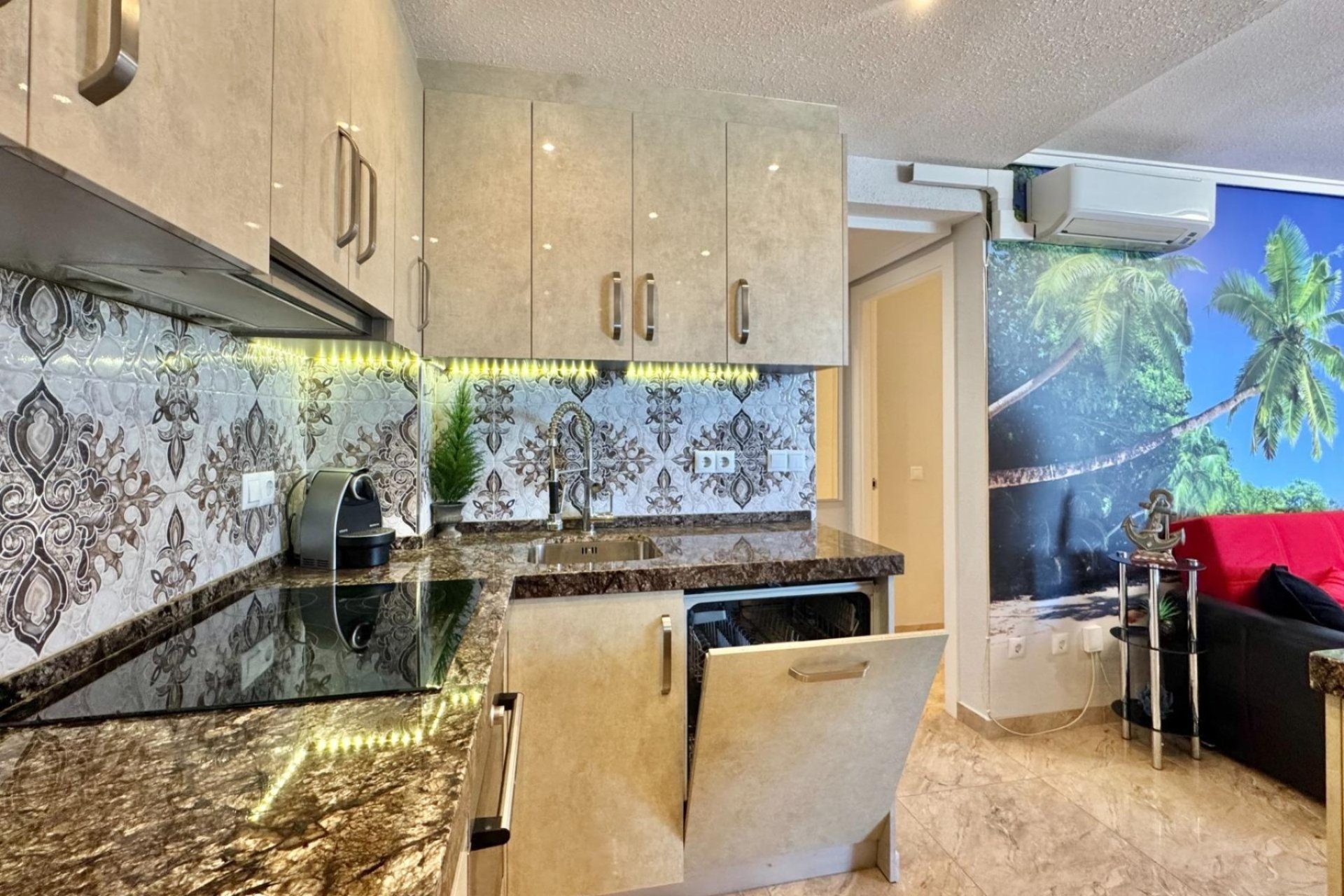 Reventa - apartment -
Torrevieja - La Mata