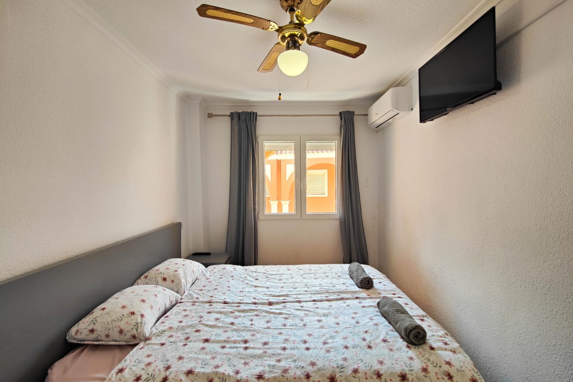 Reventa - apartment -
Torrevieja - La Mata