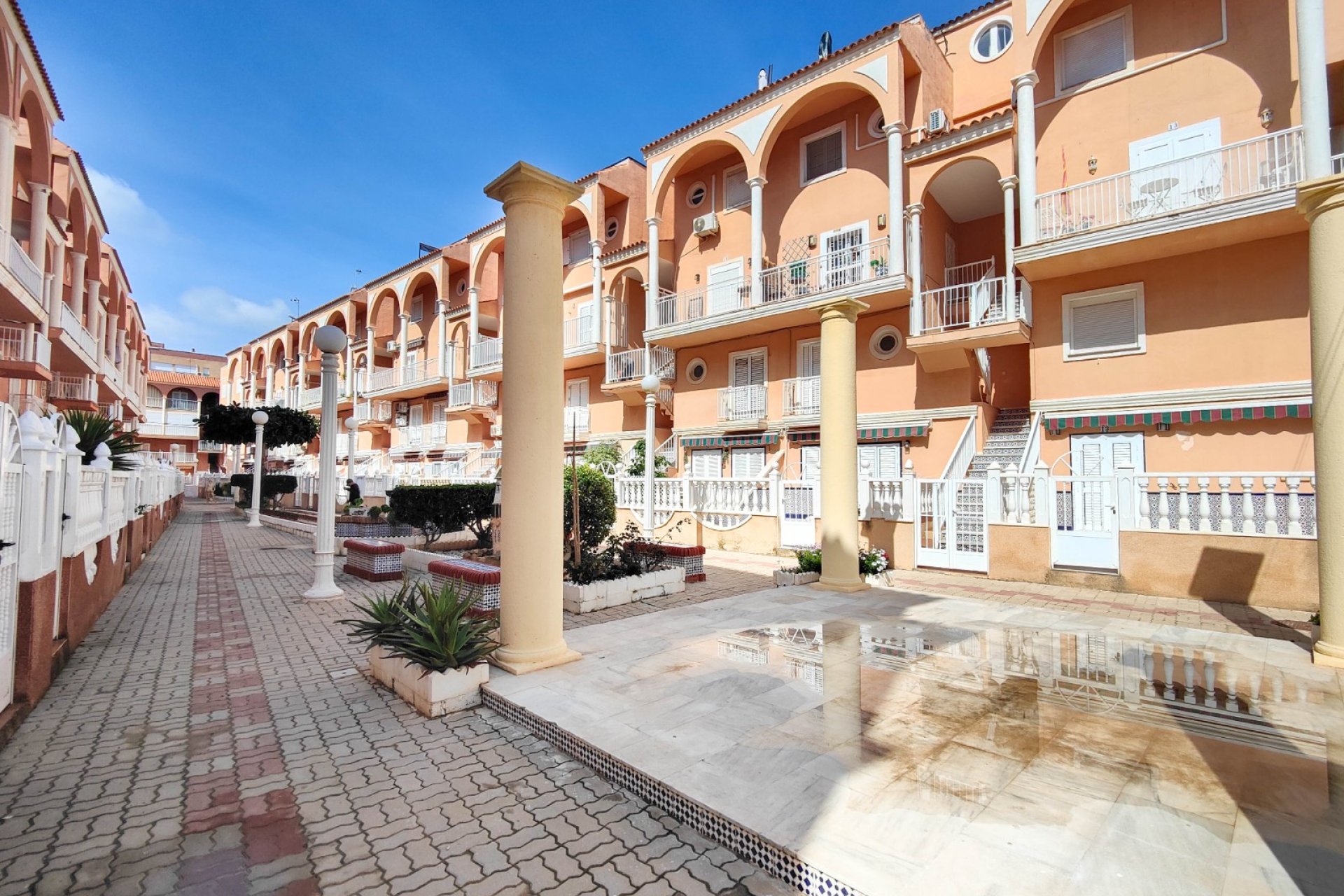 Reventa - apartment -
Torrevieja - La Mata