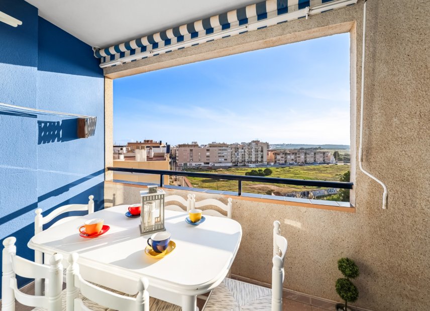 Reventa - apartment -
Torrevieja - La Mata
