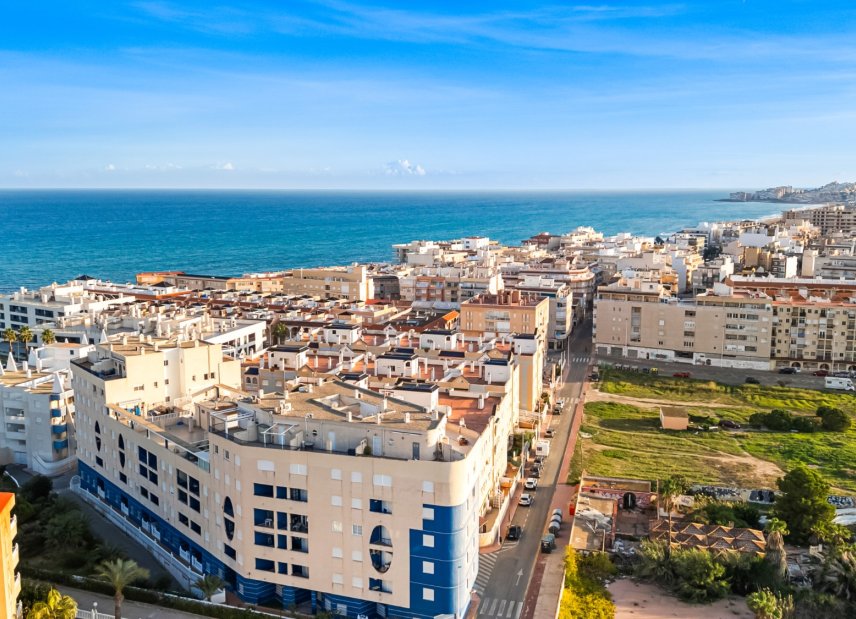 Reventa - apartment -
Torrevieja - La Mata